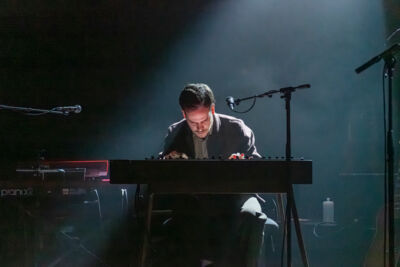 Brent Beukelaer @ De Casino, picture 2, photographed by Bart Janssens - FrontView Magazine