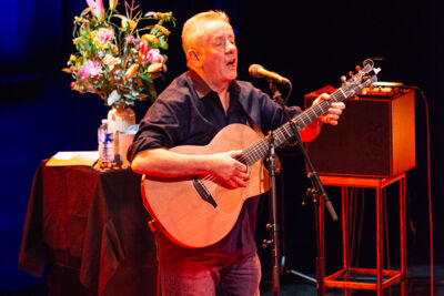 Luka Bloom @ Ancienne Belgique, picture 3, photographed by Raf Van Daele - FrontView Magazine