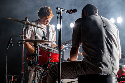 Equal Idiots @ de Bilding, foto 5, foto's door Anoek Houben - FrontView Magazine