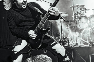 Royal Sorrow @ Trix, picture 12, photographed by Anoek Houben - FrontView Magazine