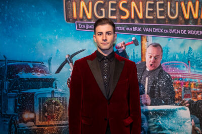 Première Ingesneeuwd @ Fakkeltheater - Rode Zaal, picture 1, photographed by Goele Bormans - FrontView Magazine