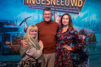 Première Ingesneeuwd @ Fakkeltheater - Rode Zaal, picture 2, photographed by Goele Bormans - FrontView Magazine