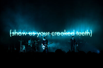 Royel Otis @ Vorst Nationaal, picture 7, photographed by Claudia Guldentops - FrontView Magazine