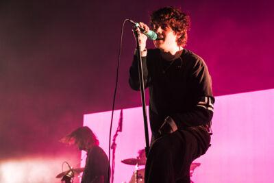 Royel Otis @ Vorst Nationaal, picture 9, photographed by Claudia Guldentops - FrontView Magazine
