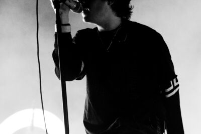 Royel Otis @ Vorst Nationaal, picture 10, photographed by Claudia Guldentops - FrontView Magazine