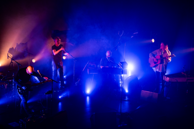 Isbells @ Arenbergschouwburg, foto 3, foto's door Tine Van Daele - FrontView Magazine