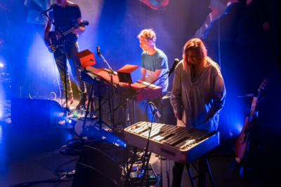 Isbells @ Arenbergschouwburg, foto 5, foto's door Tine Van Daele - FrontView Magazine