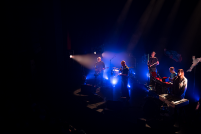 Isbells @ Arenbergschouwburg, foto 10, foto's door Tine Van Daele - FrontView Magazine
