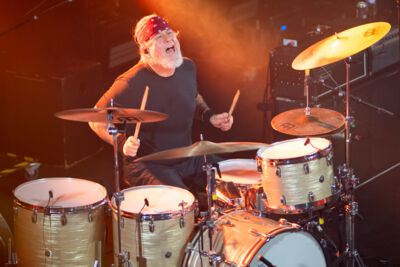 Clutch @ AB, picture 1, photographed by Koen Marcoen - FrontView Magazine