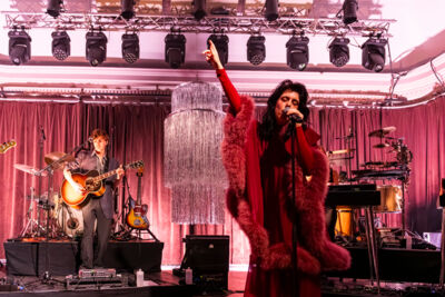 Sylvie Kreusch @ De Casino, picture 2, photographed by Bart Janssens - FrontView Magazine