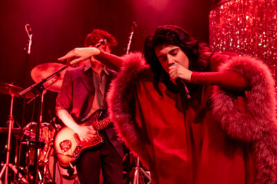 Sylvie Kreusch @ De Casino, picture 6, photographed by Bart Janssens - FrontView Magazine