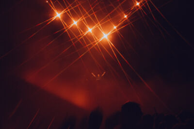 USED:LIVE @ Lotto Arena, picture 10, photographed by Simon Coppens - FrontView Magazine