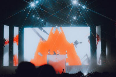 USED:LIVE @ Lotto Arena, picture 17, photographed by Simon Coppens - FrontView Magazine