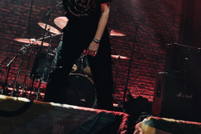 Colère @ Muziekgieterij, picture 4, photographed by Anoek Houben - FrontView Magazine