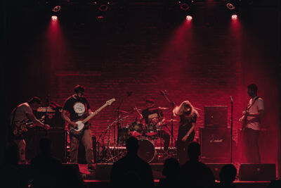 Colère @ Muziekgieterij, picture 10, photographed by Anoek Houben - FrontView Magazine