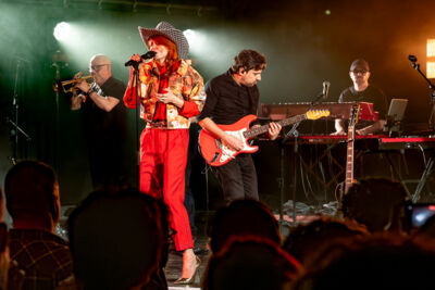 Axelle Red @ Club AFF, picture 3, photographed by Anoek Houben - FrontView Magazine