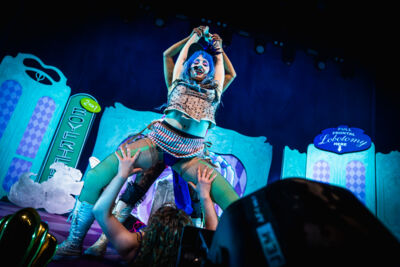 Ashnikko @ 013, picture 8, photographed by Istvan Bruggen - FrontView Magazine