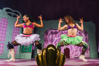 Ashnikko @ 013, picture 11, photographed by Istvan Bruggen - FrontView Magazine