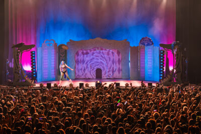Ashnikko @ 013, picture 21, photographed by Istvan Bruggen - FrontView Magazine