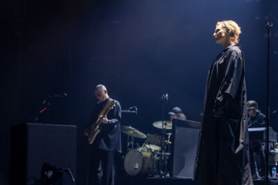 Hooverphonic @ Lotto arena, picture 2, photographed by dirk janssens - FrontView Magazine