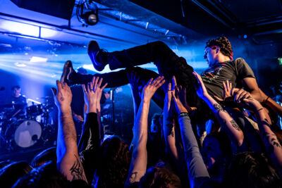 Hot Milk @ Trix Club, foto 16, foto's door Anoek Houben - FrontView Magazine