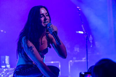 The Beaches @ De Roma, picture 16, photographed by Bart Janssens - FrontView Magazine