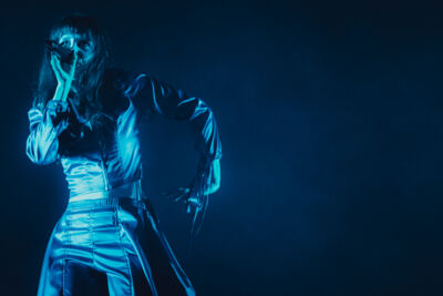 Magdalena Bay @ De Roma, picture 2, photographed by Simon Coppens - FrontView Magazine