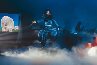 Magdalena Bay @ De Roma, picture 8, photographed by Simon Coppens - FrontView Magazine