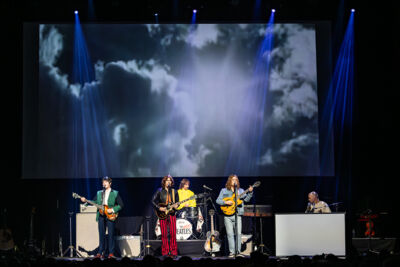 The Bootleg Beatles @ De Roma, picture 18, photographed by Marc Verdonck - FrontView Magazine