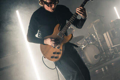 Sons @ Wintercircus, picture 6, photographed by Jelle Meersschaut - FrontView Magazine