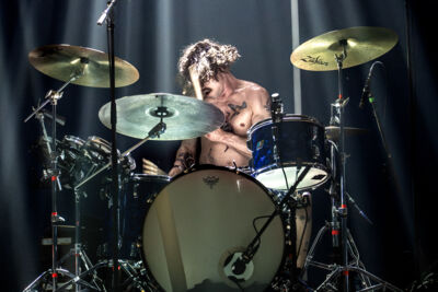 SONS @ Muziekgieterij, picture 3, photographed by Anoek Houben - FrontView Magazine