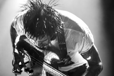 SONS @ Muziekgieterij, picture 8, photographed by Anoek Houben - FrontView Magazine