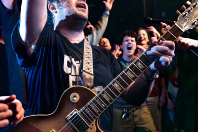 SONS @ Muziekgieterij, picture 12, photographed by Anoek Houben - FrontView Magazine