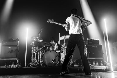 SONS @ Muziekgieterij, picture 15, photographed by Anoek Houben - FrontView Magazine