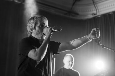 Senser @ De Casino, picture 6, photographed by Bart Janssens - FrontView Magazine