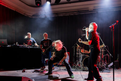 Senser @ De Casino, picture 11, photographed by Bart Janssens - FrontView Magazine