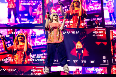 Renée Rapp @ Lotto Arena, picture 4, photographed by Dorien Goetschalckx - FrontView Magazine
