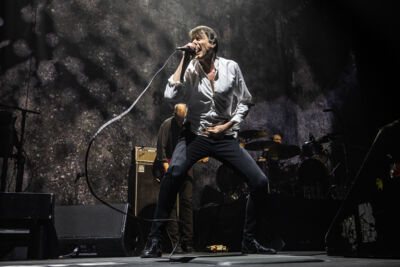 Suede @ 013, picture 16, photographed by David Johnson - FrontView Magazine