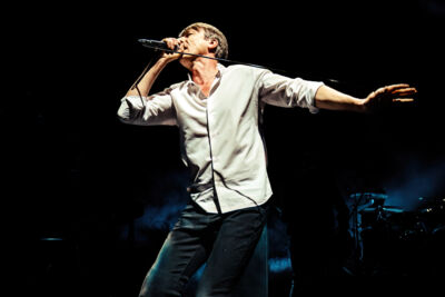 Suede @ Ancienne Belgique, picture 2, photographed by Livia Vaduva - FrontView Magazine
