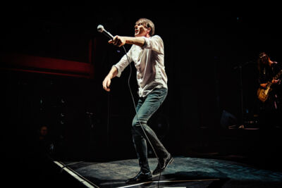 Suede @ Ancienne Belgique, picture 13, photographed by Livia Vaduva - FrontView Magazine