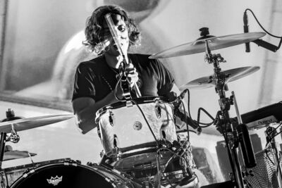 Waterparks @ Trix, picture 13, photographed by Anoek Houben - FrontView Magazine