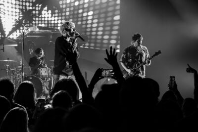 Waterparks @ Trix, picture 19, photographed by Anoek Houben - FrontView Magazine