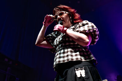 CMAT @ Muziekgieterij, picture 15, photographed by Anoek Houben - FrontView Magazine