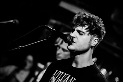 Luka Winters @ MACCA Club, picture 7, photographed by Leen Verlinden - FrontView Magazine