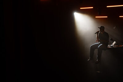 Birhang @ Arenbergschouwburg, foto 7, foto's door Tine Van Daele - FrontView Magazine