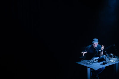Birhang @ Arenbergschouwburg, foto 11, foto's door Tine Van Daele - FrontView Magazine