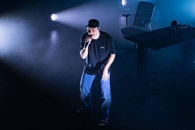 Birhang @ Arenbergschouwburg, foto 14, foto's door Tine Van Daele - FrontView Magazine