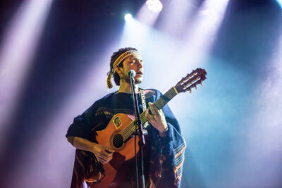 Camilo Donoso @ Ancienne Belgique (Studio), picture 9, photographed by Raf Van Daele - FrontView Magazine
