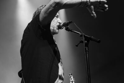 Peter Hook & The Light @ Ancienne Belgique, picture 10, photographed by Bart Janssens - FrontView Magazine