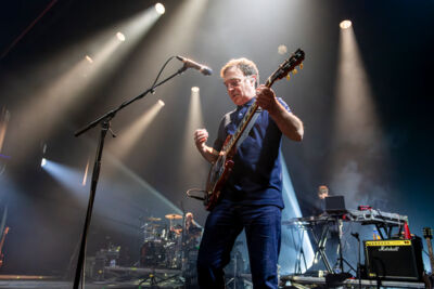Peter Hook & The Light @ Ancienne Belgique, picture 11, photographed by Bart Janssens - FrontView Magazine